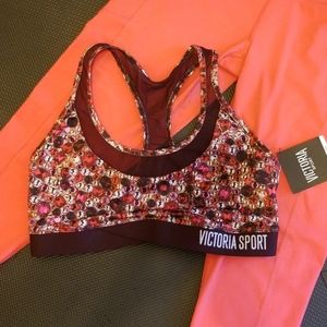 *NWT* Victoria Sport Racerback Sportsbra